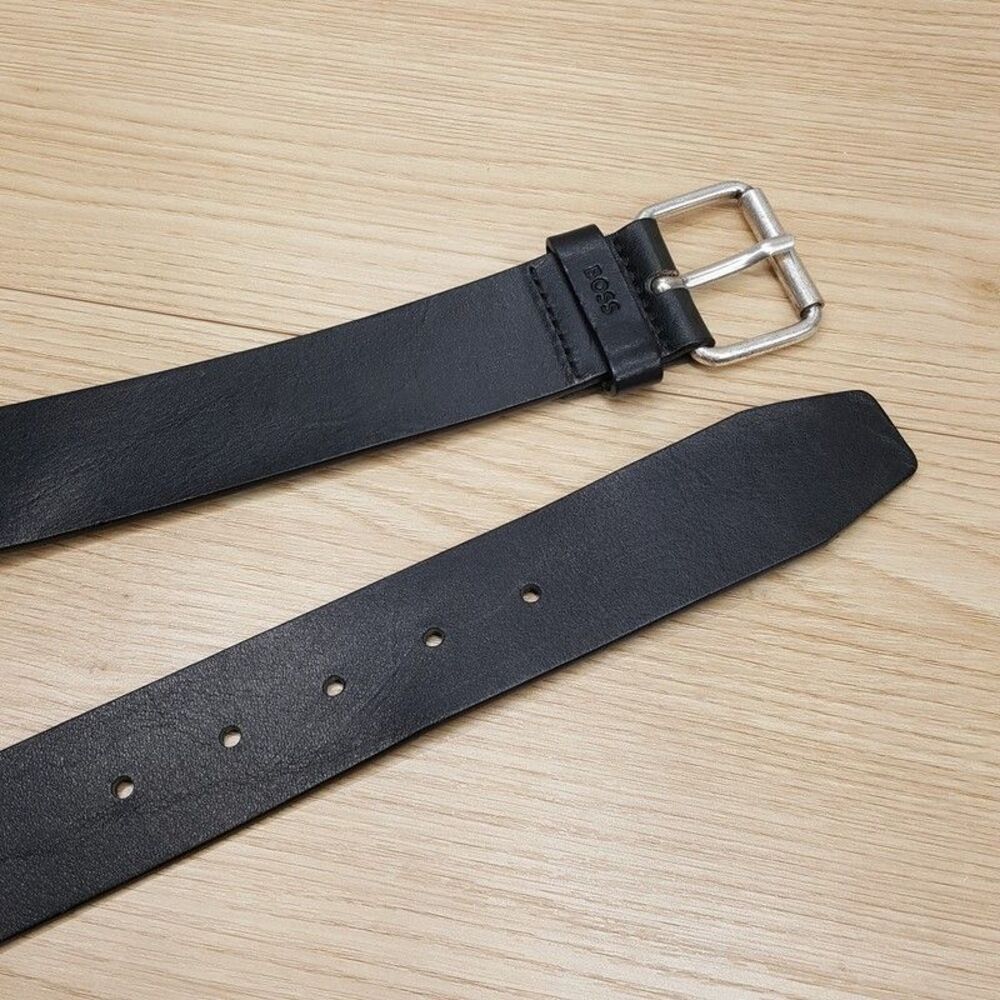 HUGO BOSS Belt Mens Size 42 Black Leather Silver Buckle SERGE